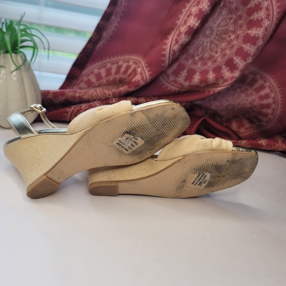 Lilly Pulitzer Emmie Wedge Sandals Gold And Tan Size 6.5 - Picture 12 of 15
